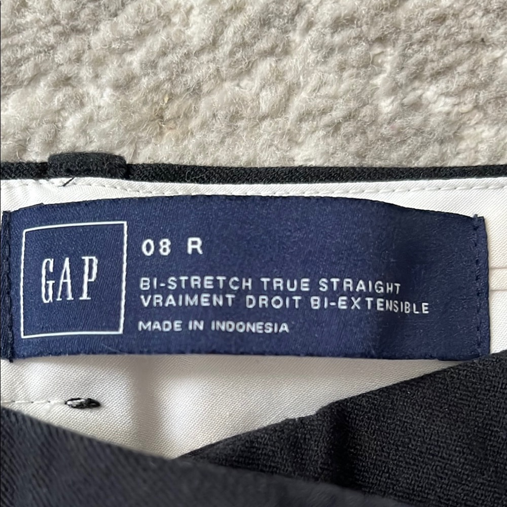 Gap bi-stretch true straight black cigarette pants size 8 regular